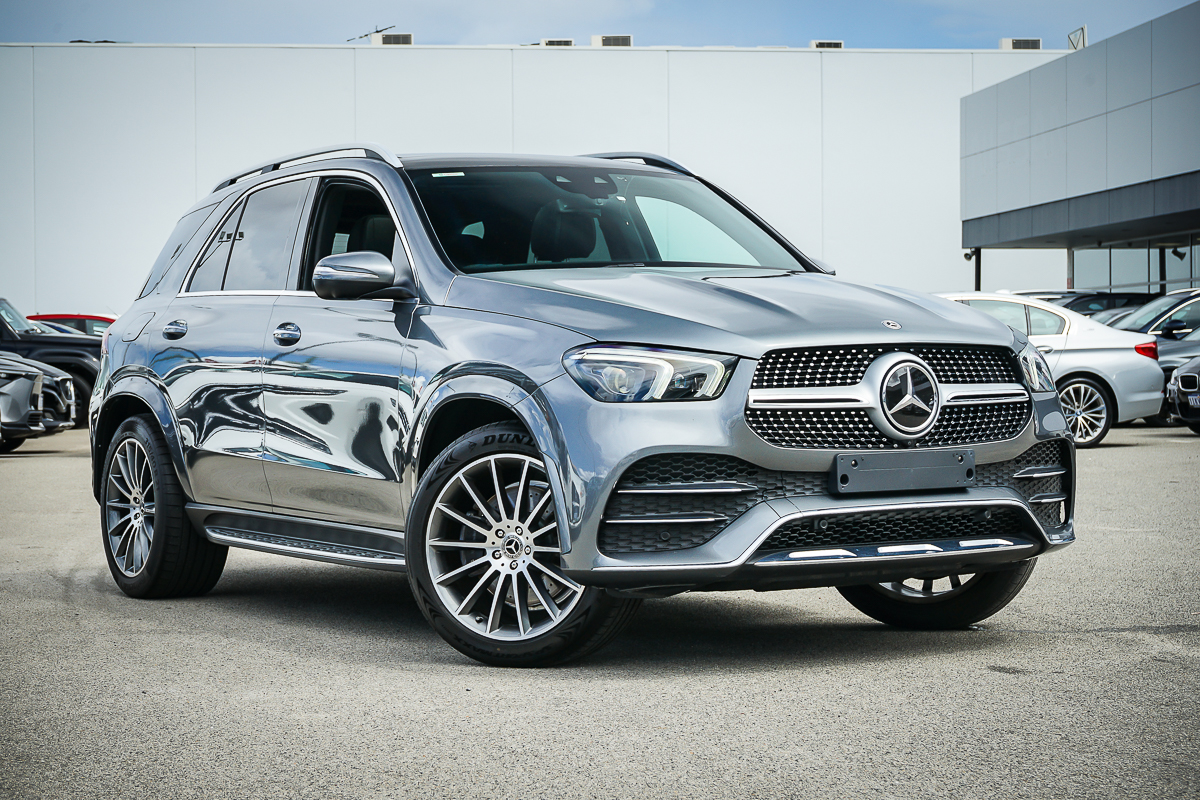 automotive dealership photography