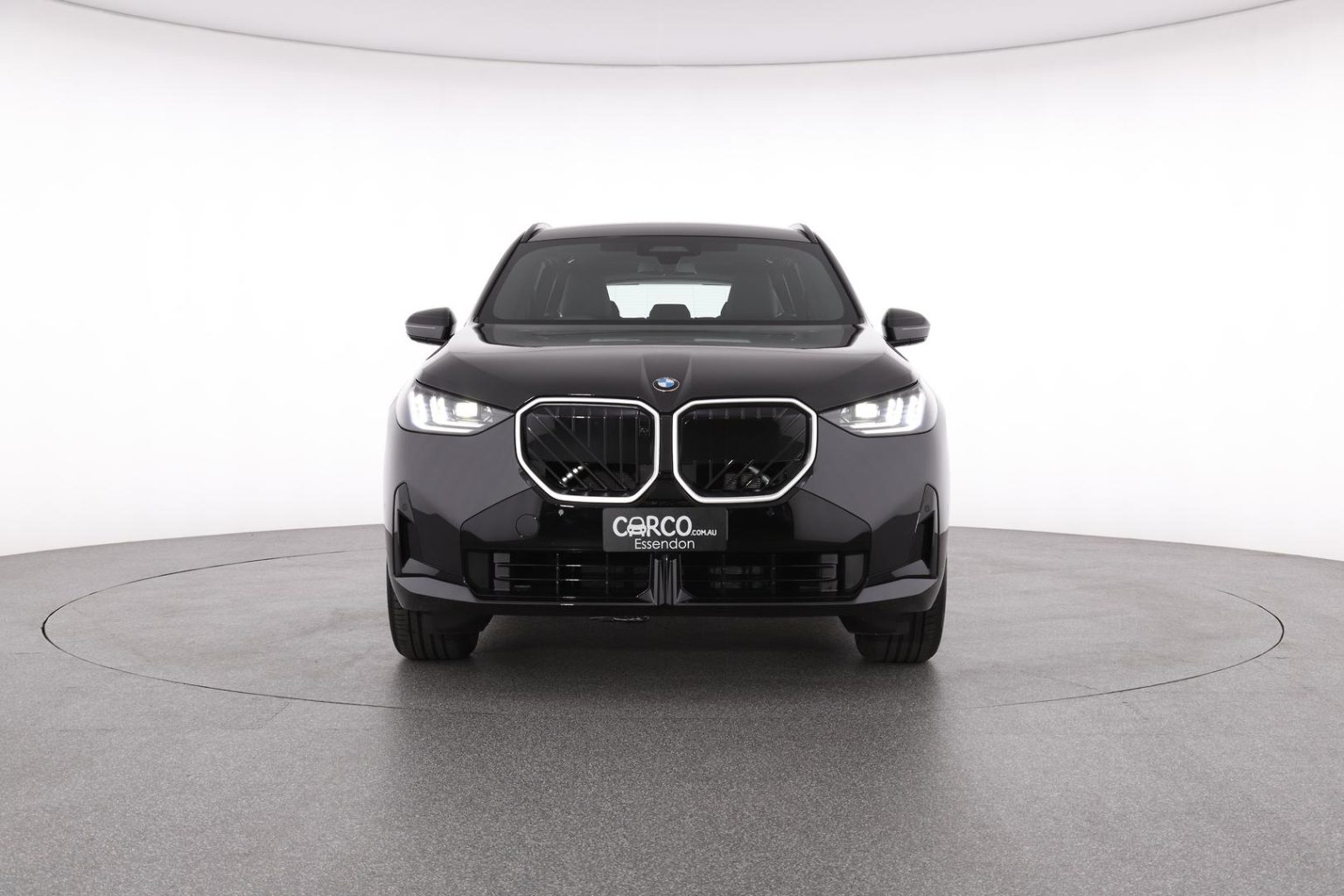 Studio vehicle image 11