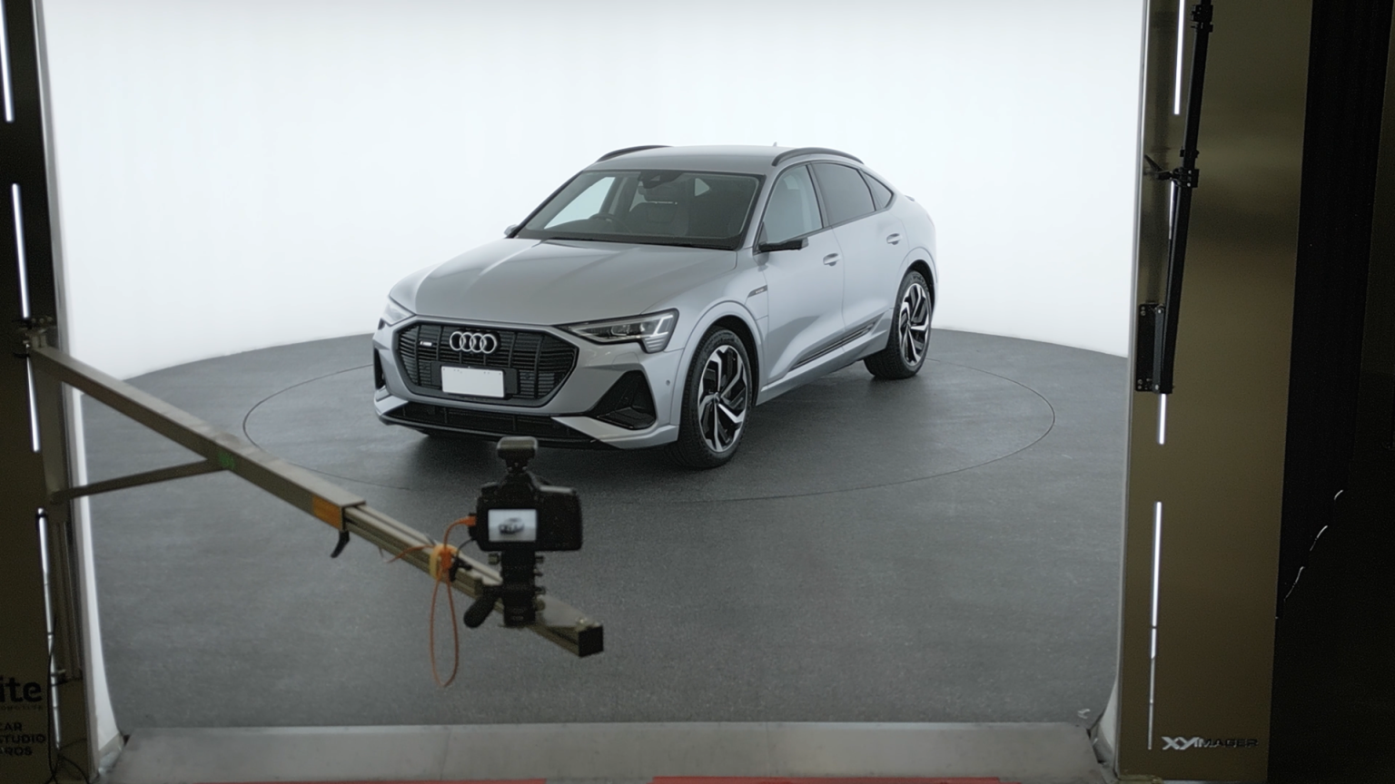 Panoramic view of Car Studio Pros installation